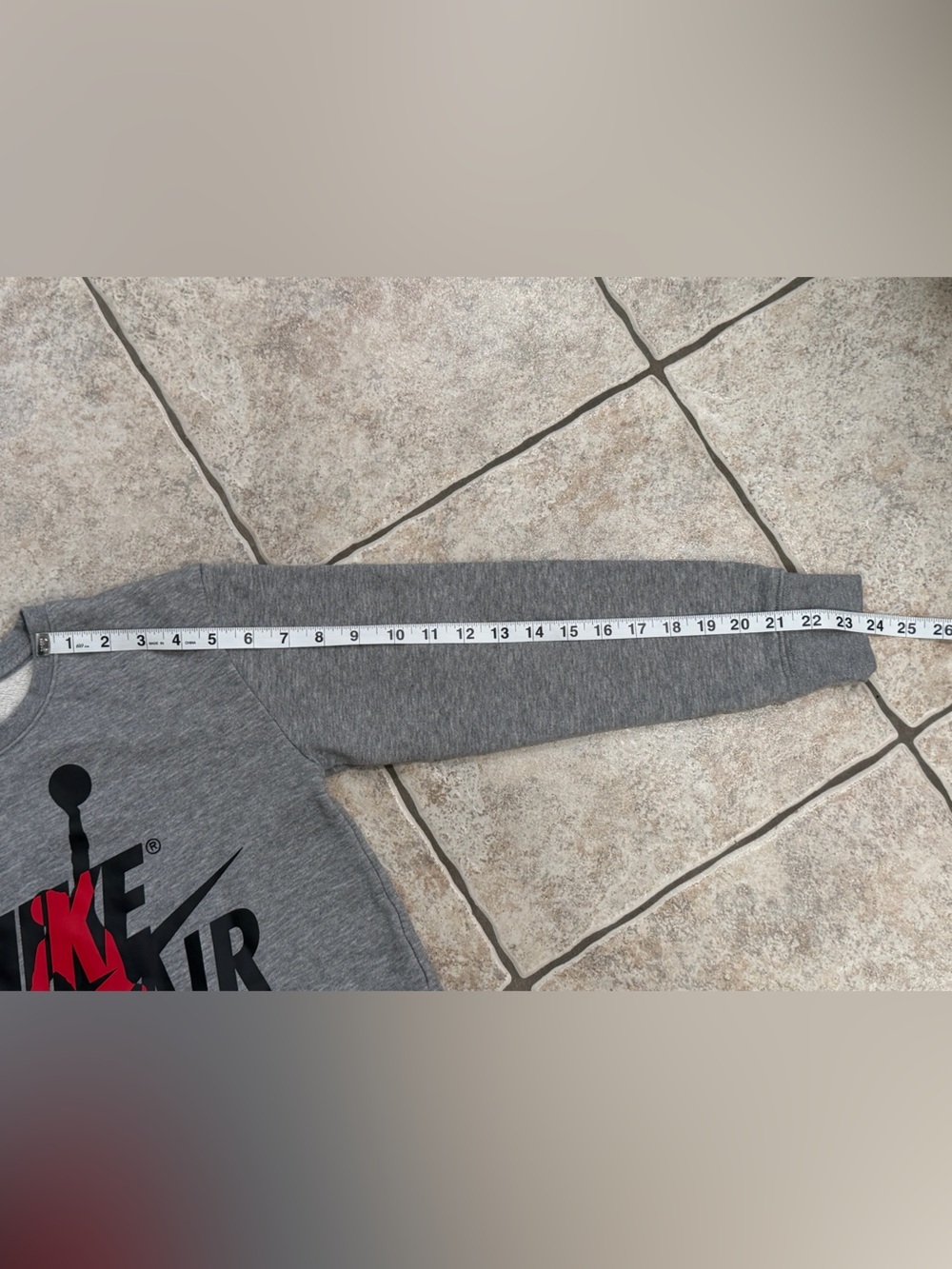 Nike Gray Air Jordan Logo Crewneck Sweater boys size medium - Picture 5 of 7